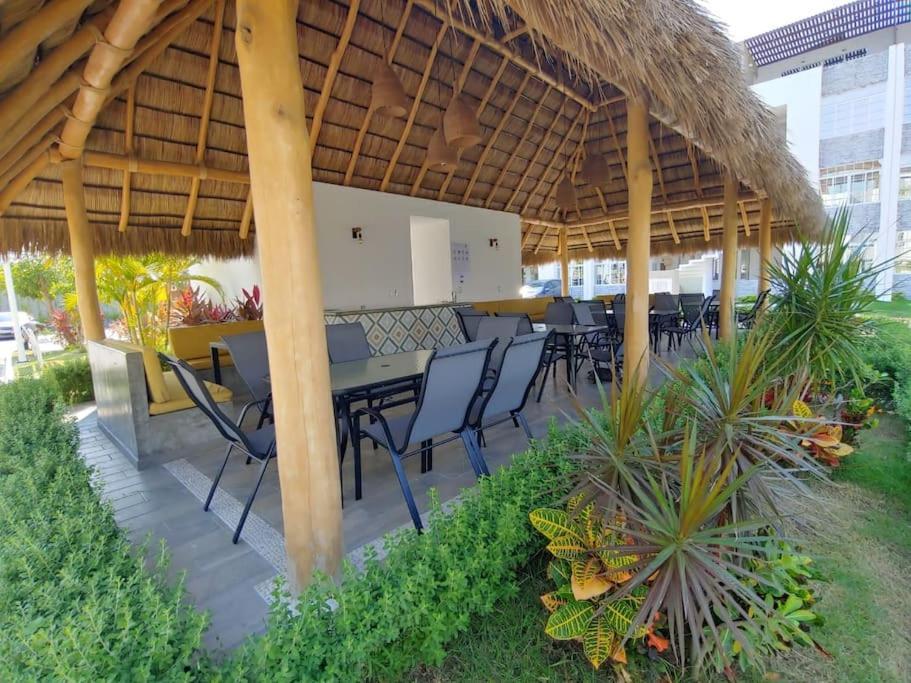 Departamento Con Alberca Appartement Manzanillo Buitenkant foto